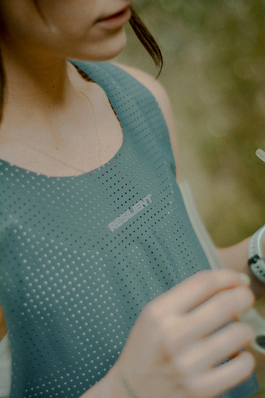 Motion Crop Grey